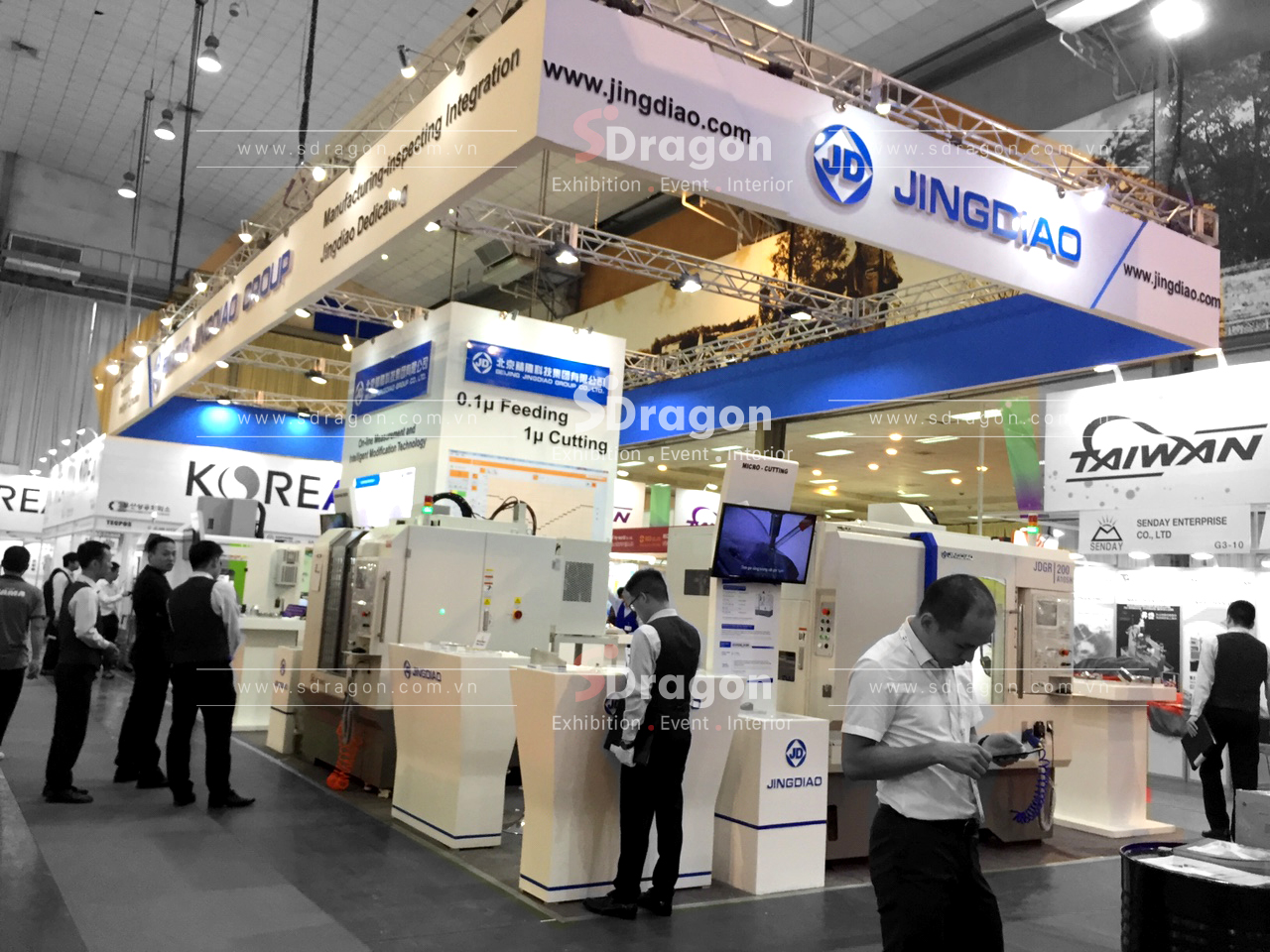 Catch the latest exhibition booth trend with SDragon - exhibition stand builders vietnam