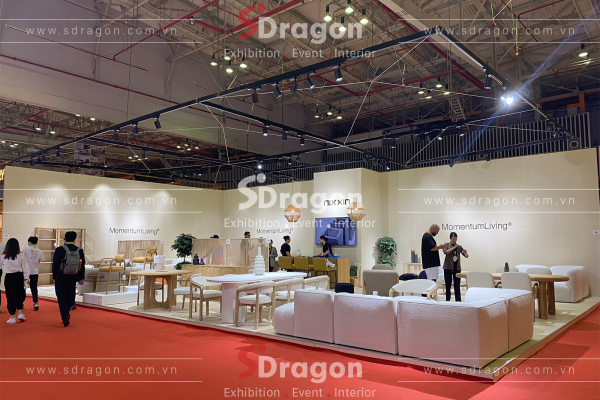 Khu vực triển lãm VIPREMIUM 2025 với gian hàng cao cấp