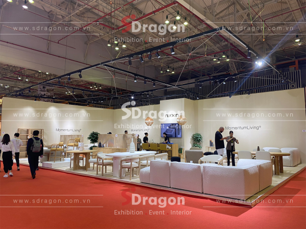 Khu vực triển lãm VIPREMIUM 2025 với gian hàng cao cấp