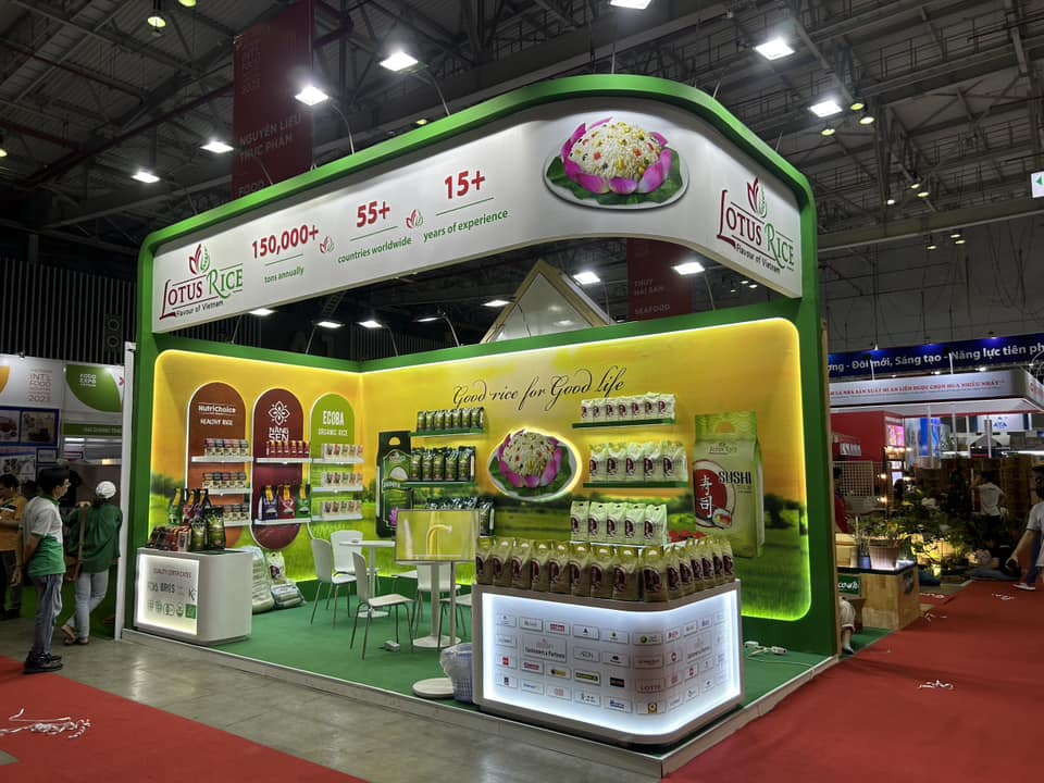 Creative packaging booths focus on displaying products